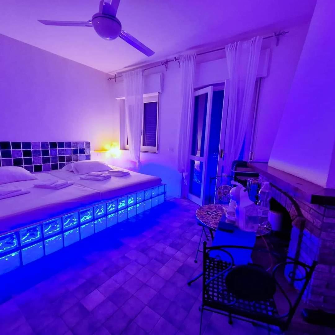 Suite House L'Isola Che Non C'E Fontane Bianche Exteriör bild