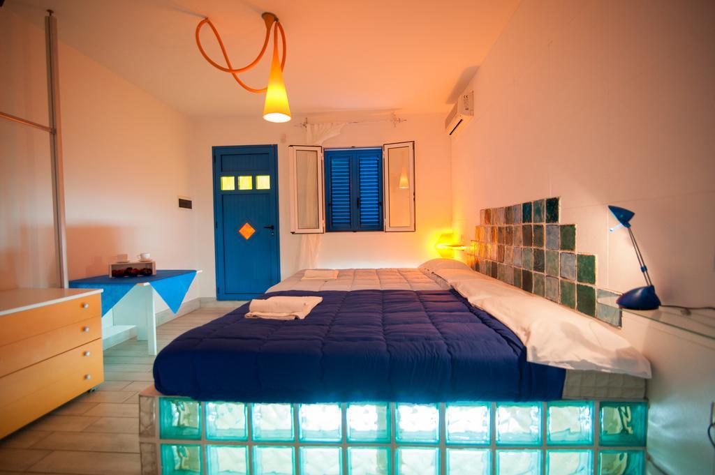 Suite House L'Isola Che Non C'E Fontane Bianche Exteriör bild